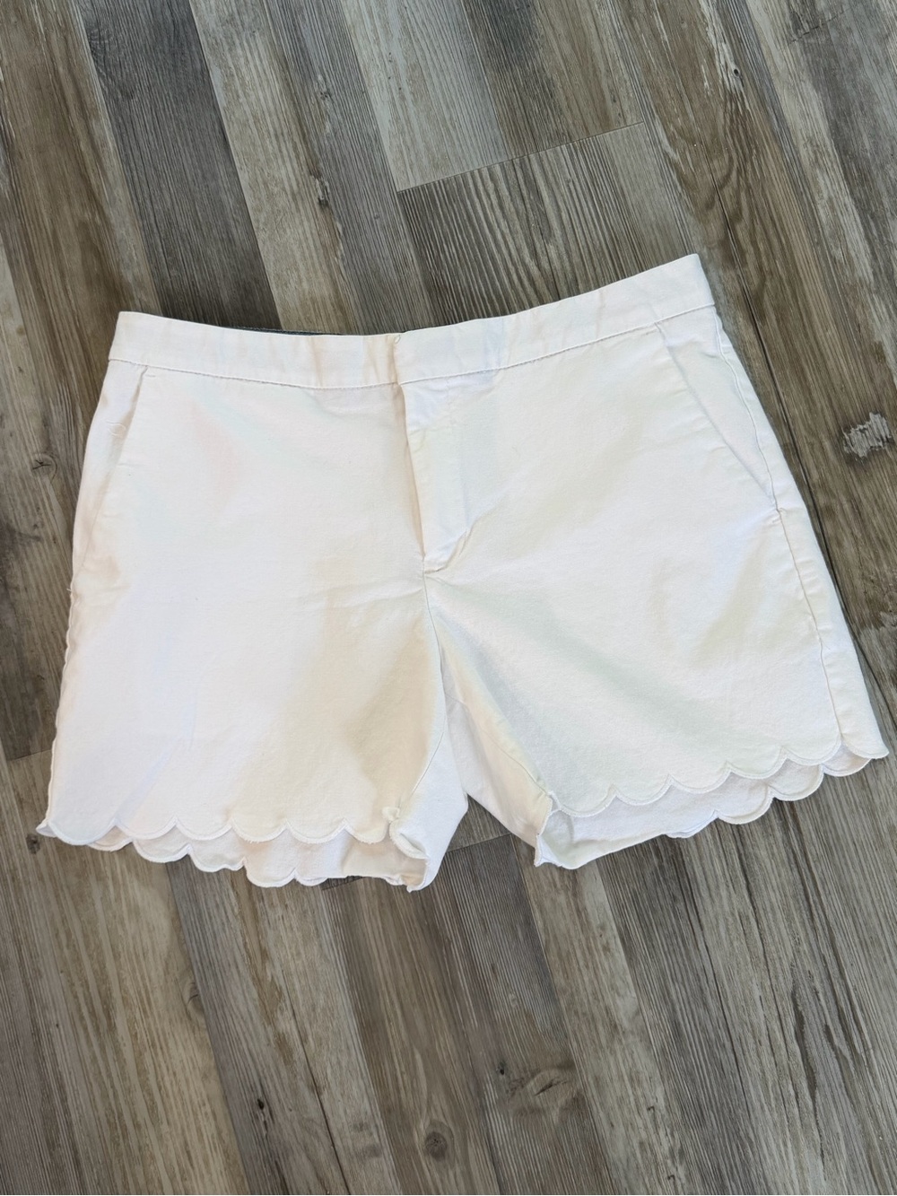 Banana Republic White Scallop Hem Jean Shorts